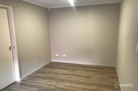 Property photo of 32 Archimedes Crescent Tapping WA 6065