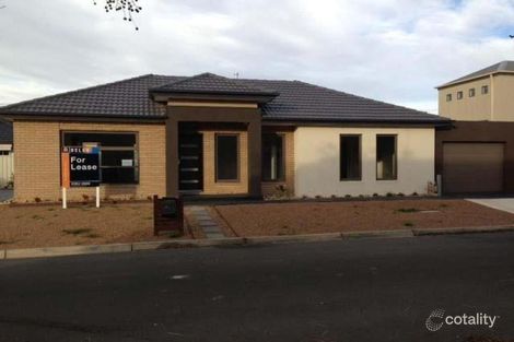Property photo of 6 Fetcham Lane Caroline Springs VIC 3023