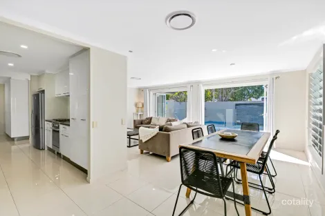 Property photo of 4 Park Court Noosaville QLD 4566