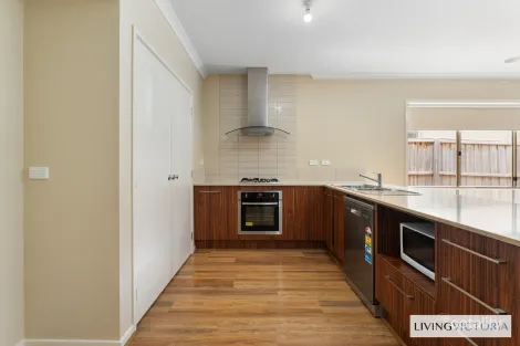 Property photo of 9 Shipwright Parade Werribee VIC 3030