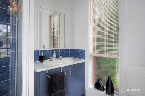 Property photo of 2 Giffen Place Sunbury VIC 3429