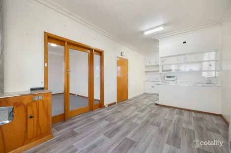 Property photo of 13 Hamlet Street Wendouree VIC 3355