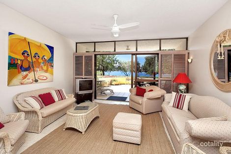 2/49 Landsborough Pde, Golden Beach, QLD 4551