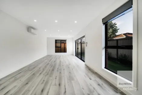 Property photo of 4/46 Broadmeadows Road Tullamarine VIC 3043