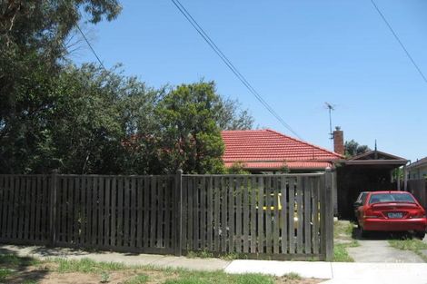 15 Euroa Ave, Sunshine North, VIC 3020