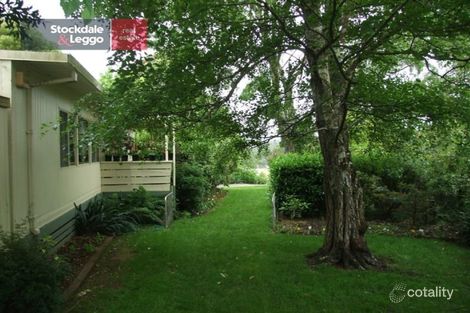 Property photo of 33 St Phillack Crescent Rawson VIC 3825