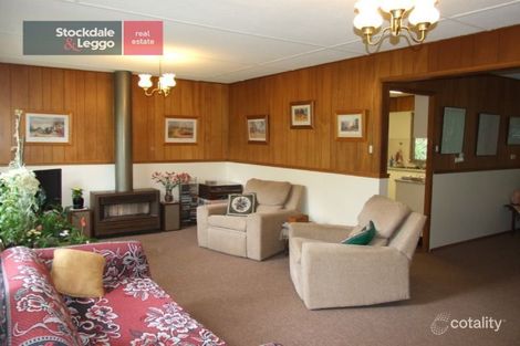 Property photo of 33 St Phillack Crescent Rawson VIC 3825