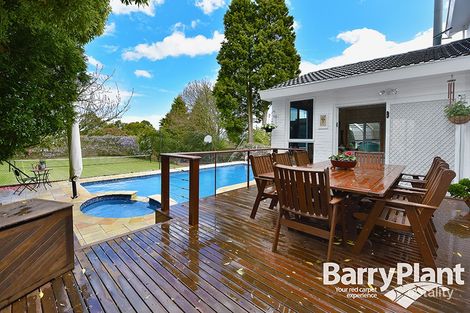 Property photo of 32 Highwood Drive Wheelers Hill VIC 3150