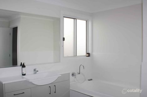 Property photo of 18 Brennan Way Edmondson Park NSW 2174