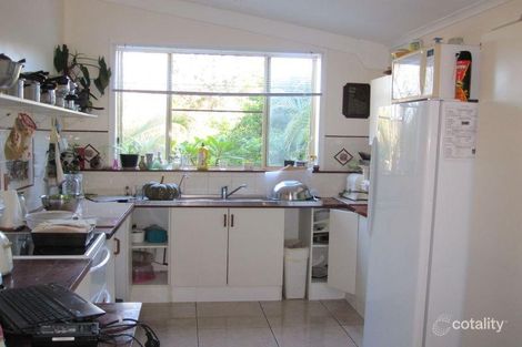 Property photo of 28 Geraldine Street Mount Perry QLD 4671