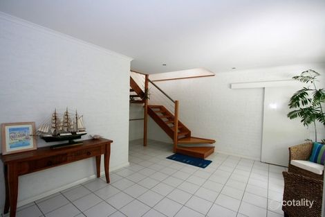 Property photo of 16 Lakeside Drive Sapphire Beach NSW 2450