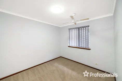 Property photo of 35 Goollelal Drive Kingsley WA 6026