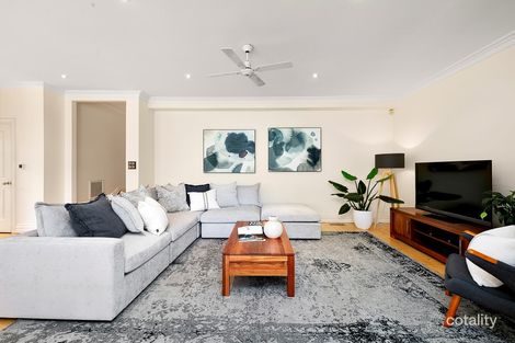 3 Balmanno Cres, Strathmore, VIC 3041