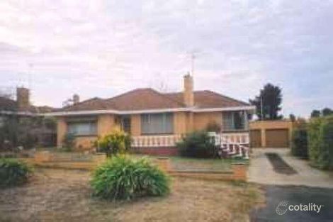 13 Gainsborough St, Castlemaine, VIC 3450