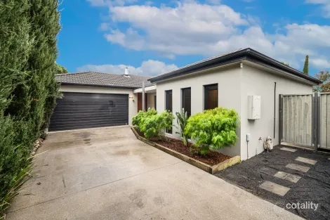 2/3 Rosney Ct, Alfredton, VIC 3350