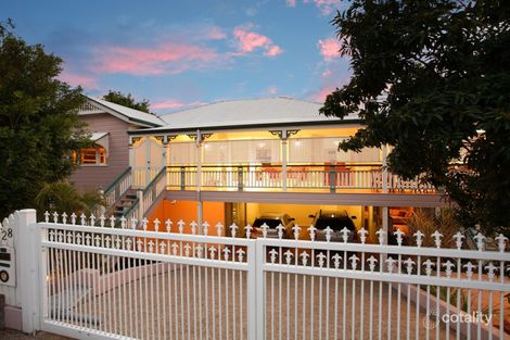 28 Corner St, Grange, QLD 4051