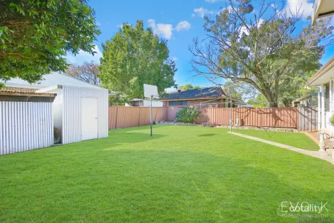 Property photo of 52 Railway Terrace Riverstone NSW 2765