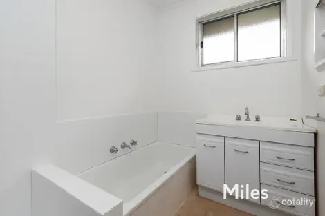 Property photo of 53 Devonshire Road Watsonia VIC 3087