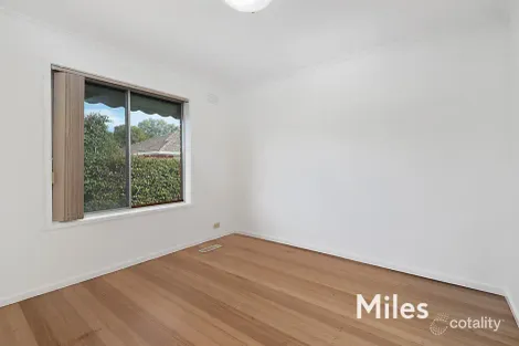 Property photo of 53 Devonshire Road Watsonia VIC 3087