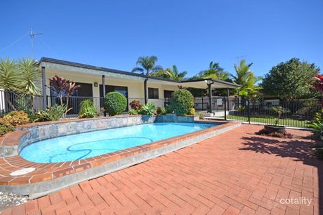 Property photo of 16 Dunkeith Avenue Benowa QLD 4217