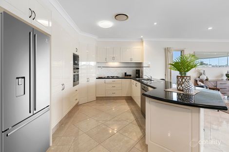 Property photo of 9 Windchimes Way Helensvale QLD 4212