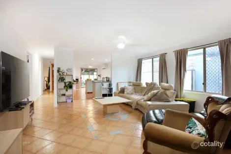 97 RIVER OAK DR, HELENSVALE, QLD 4212