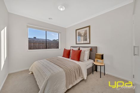 Property photo of 96 Fiorelli Boulevard Cranbourne East VIC 3977