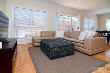 Property photo of 5 Milne Avenue Seaford VIC 3198