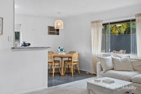 Property photo of 50 Allinga Street Coombabah QLD 4216