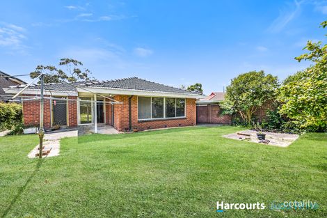 Property photo of 18 Lowen Road Glen Waverley VIC 3150
