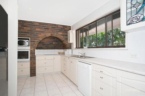 Property photo of 1 Maureen Court Broadbeach Waters QLD 4218