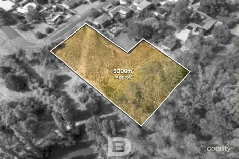 42-44 Pohlman St, Kyneton, VIC 3444