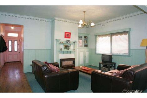 Property photo of 21 Henry Street Seddon VIC 3011