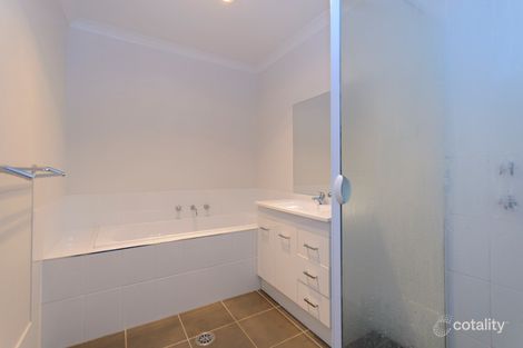 Property photo of 10/204 Macfarlane Burnet Avenue Macgregor ACT 2615