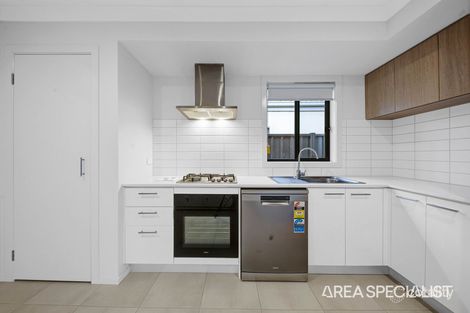 Property photo of 5 Kingia Street Cobblebank VIC 3338