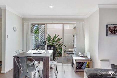 Property photo of 4/2316 Sandgate Road Boondall QLD 4034