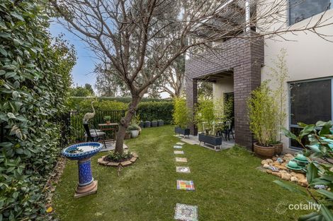 Property photo of 1/25 Jerrabomberra Avenue Narrabundah ACT 2604