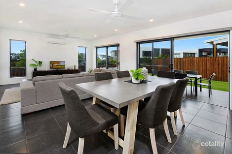 Property photo of 11 Round Bush Crescent Maroochydore QLD 4558