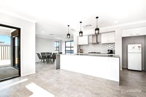 Property photo of 6 Eastpoint Avenue Haywards Bay NSW 2530