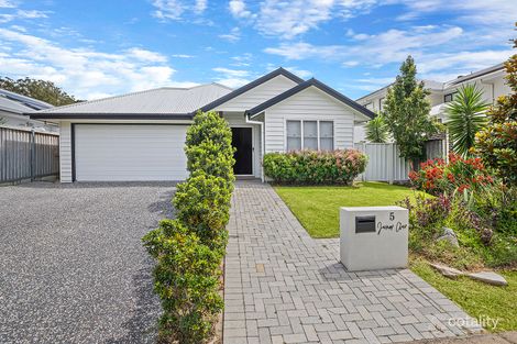 Property photo of 5 Jasmine Close Sapphire Beach NSW 2450