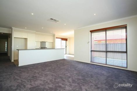 Property photo of 19 Scotney Crescent Derrimut VIC 3026