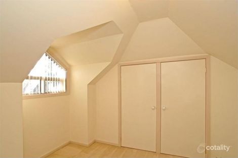 Property photo of 1/2 Harris Crescent Glen Waverley VIC 3150