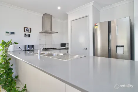 Property photo of 3/10 Gillson Mews Baldivis WA 6171