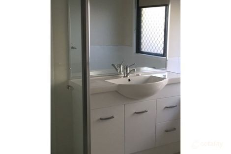 Property photo of 2 Mackerel Street Sandstone Point QLD 4511