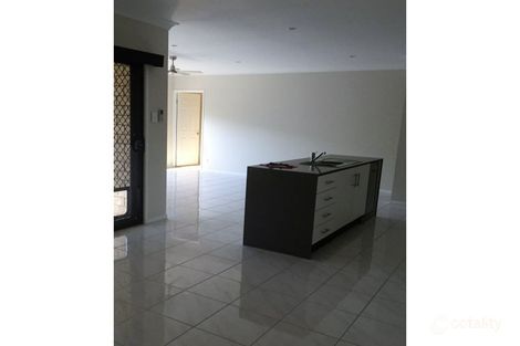 Property photo of 2 Mackerel Street Sandstone Point QLD 4511