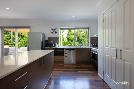 Property photo of 5 Kirri Close Kangaroo Flat VIC 3555