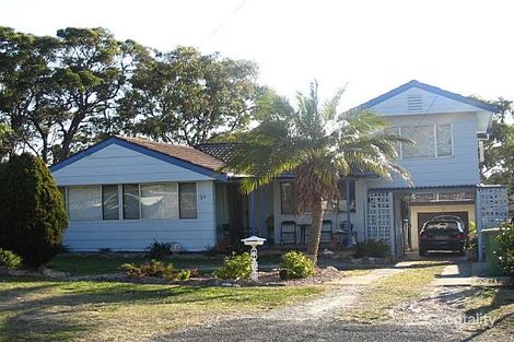 27 Dale Ave, Chain Valley Bay, NSW 2259