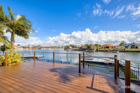 28 Topsail Cct, Banksia Beach, QLD 4507