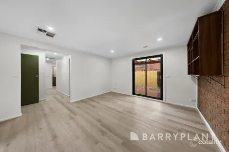 Property photo of 4/83-85 Taylors Road St Albans VIC 3021