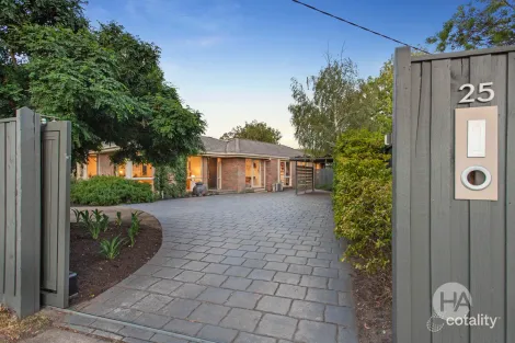 25 Clarendon Dr, Somerville, VIC 3912
